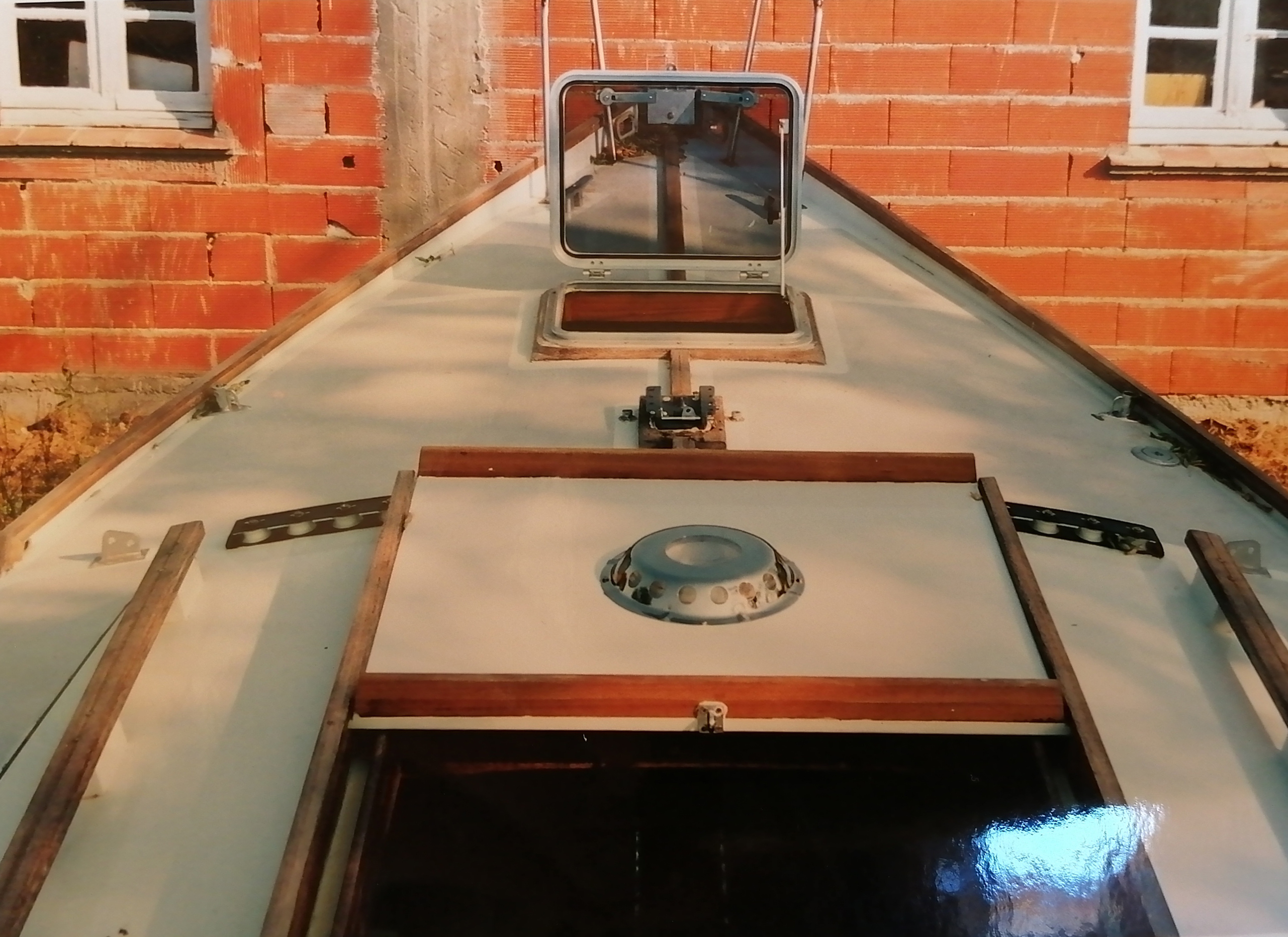 Construction d'un Pizzicato. Bateau en contreplaqué classique de l'architecte Jean-Pierre Villenave. Récapitulatif en image du projet.